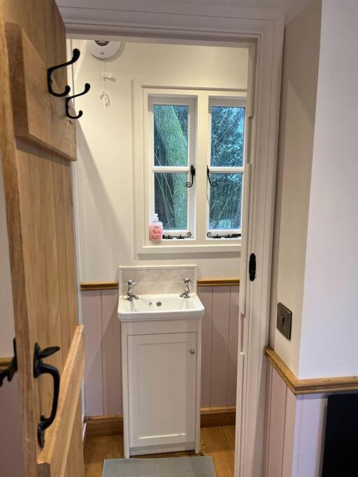 Tranquil Spot Shepherds Hut Cinderford Exteriör bild
