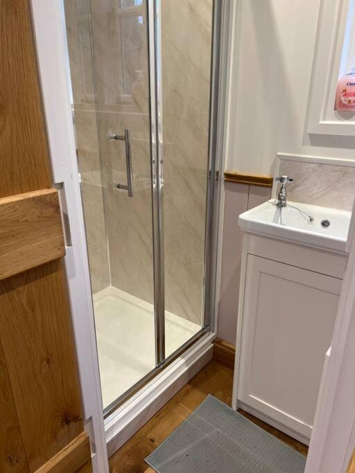 Tranquil Spot Shepherds Hut Cinderford Exteriör bild